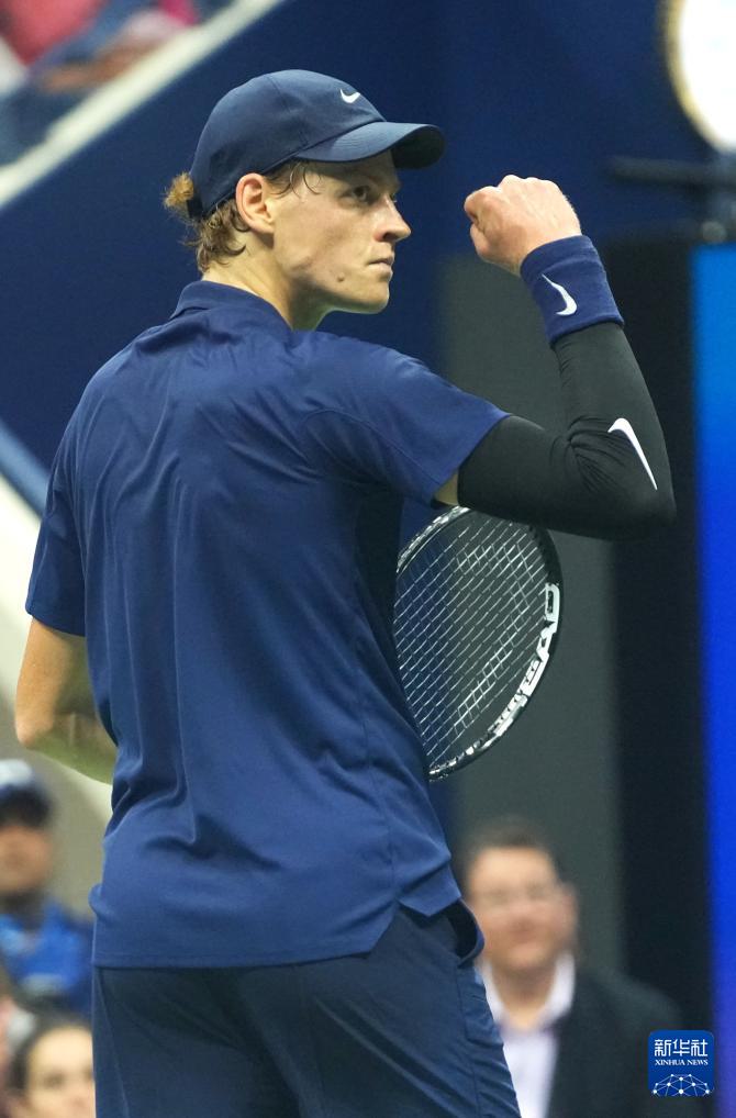 中回球, 晋级四强, img 中回球, 晋级四强, img