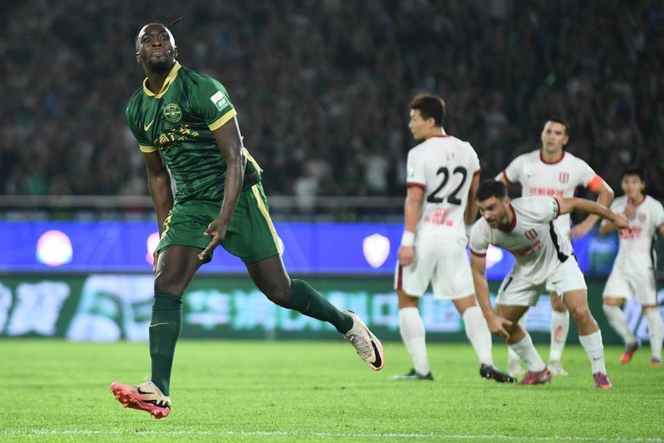 半场摆大巴, 赛后, 但摆铁桶阵 半场摆大巴, 赛后, 但摆铁桶阵