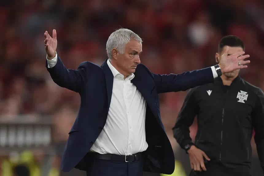 成为比赛主, 对阵阿维河, 裁判协会 成为比赛主, 对阵阿维河, 裁判协会