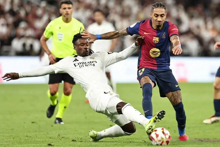 stron, 月才可以参